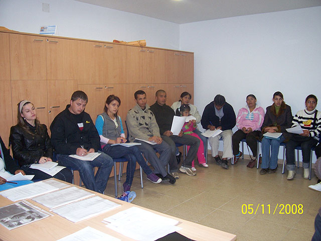 Organizan charlas educativas encaminadas a incrementar los conocimientos y habilidades de las personas inmigrantes para lograr una adecuada integración en la sociedad, Foto 1