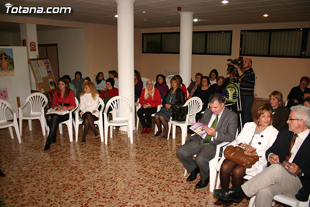 El alcalde de Totana es homenajeado por su labor como voluntario en la clausura del “IX Encuentro de Voluntariado Totanero” - 2