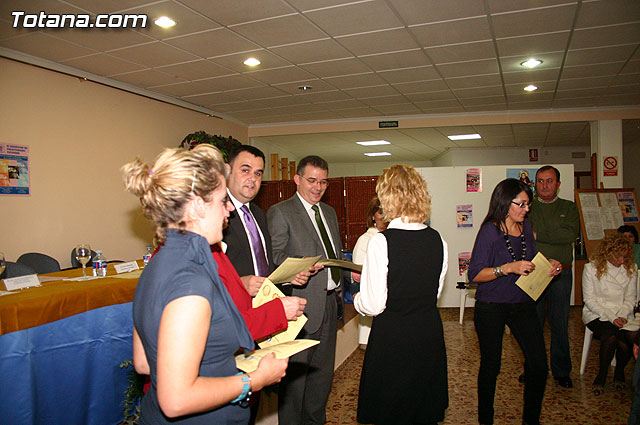 El alcalde de Totana es homenajeado por su labor como voluntario en la clausura del “IX Encuentro de Voluntariado Totanero” - 24