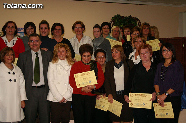 El alcalde de Totana es homenajeado por su labor como voluntario en la clausura del “IX Encuentro de Voluntariado Totanero” - 30