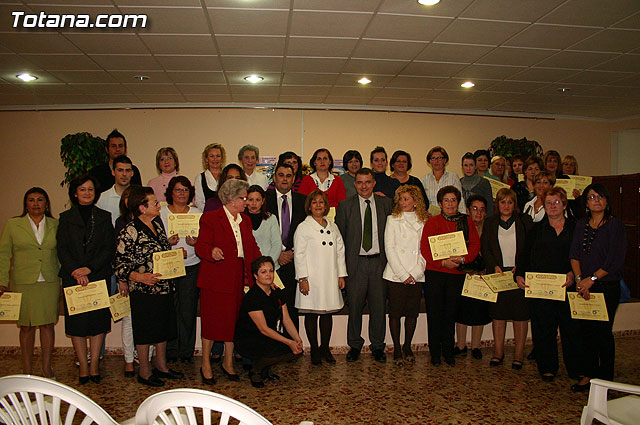 El alcalde de Totana es homenajeado por su labor como voluntario en la clausura del “IX Encuentro de Voluntariado Totanero” - 31