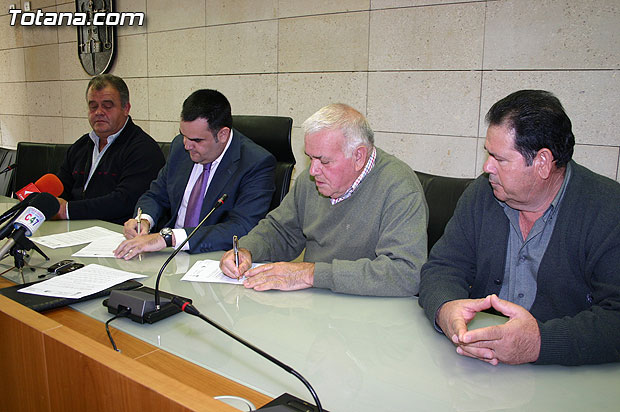 El Ayuntamiento y COAG-IR firman un convenio de colaboración, Foto 1