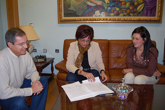 Bus más barato para pensionistas y estudiantes de las pedanías ilorcitanas - 1, Foto 1