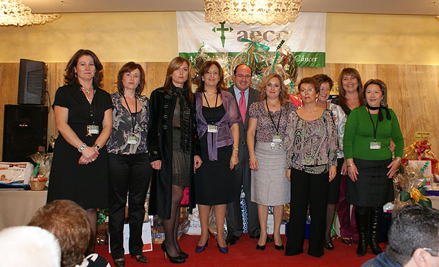 La cena benéfica de la Asociación Contra el Cáncer de Puerto Lumbreras reúne a más de 500 personas - 1, Foto 1