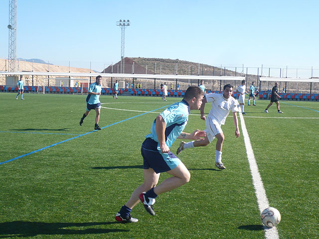 The pachucos reinforce the leadership of the Amateur Football League "Play Fair", Foto 2
