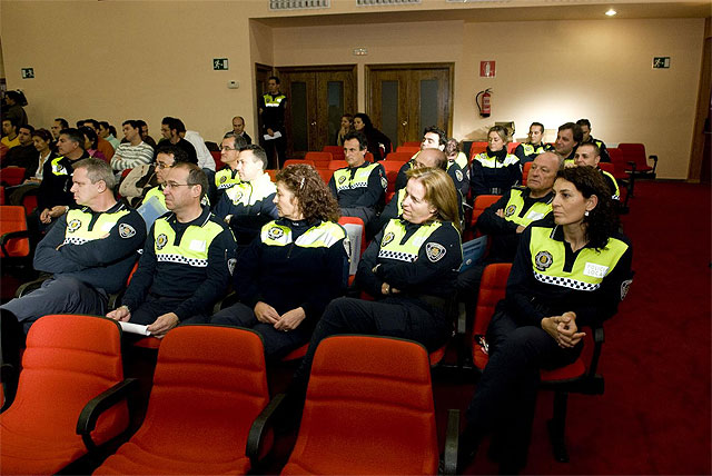 Más de 50 policías locales se ponen al día en Educación Vial - 2, Foto 2