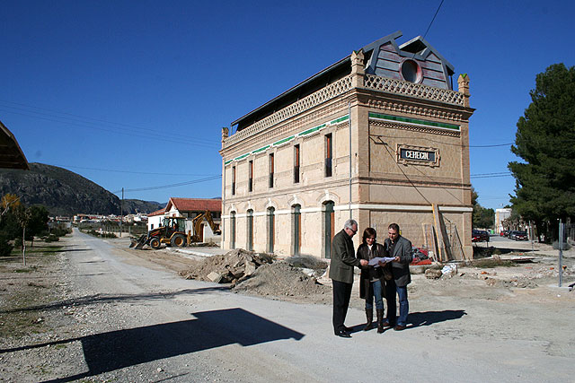 Comienzan las obras de acondicionamiento del entorno de la Estación de Tren - 1, Foto 1
