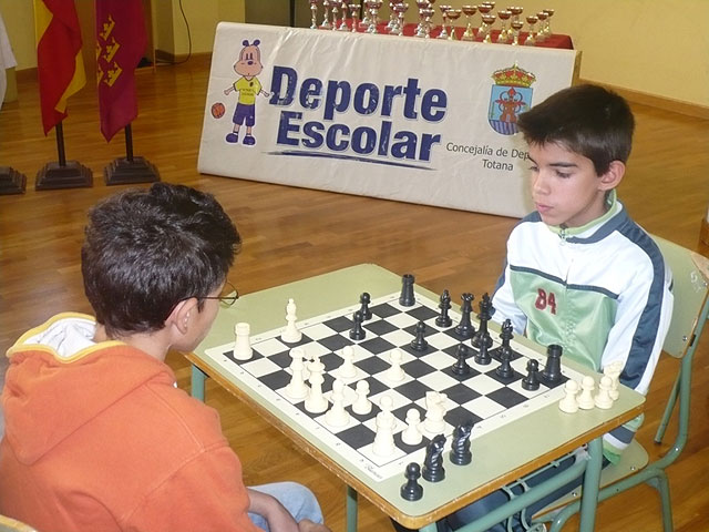 33 escolares participan en el Torneo de Ajedrez de Deporte Escolar - 35