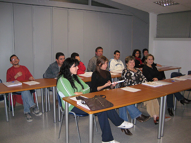 Clasura the course is based on "Prevention of occupational hazards", Foto 2
