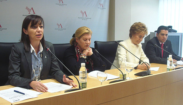 PP en relación a los presupuestos de Política Social: “Estas sí son políticas sociales de derechos y no a golpe de chequera como las del Gobierno de Zapatero” - 1, Foto 1