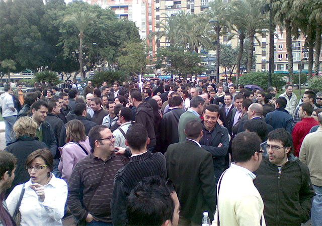 Más de 1400 estudiantes y titulados de ingeniería informática piden en Murcia la regulación de la profesión - 1, Foto 1