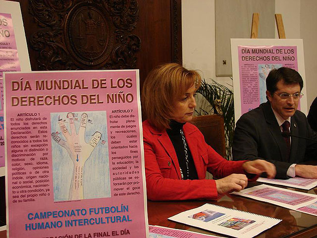 Los 36 colegios de Lorca celebrarán el Día Mundial de los Derechos del Niño con un campeonato de futbolín humano intercultural entre escolares de 9 a 11 años - 1, Foto 1