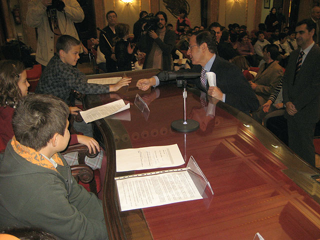 “Nos tenemos que sentir orgullosos de nuestra ciudad y vamos a tener una Murcia más bonita aún gracias a vosotros” - 3, Foto 3