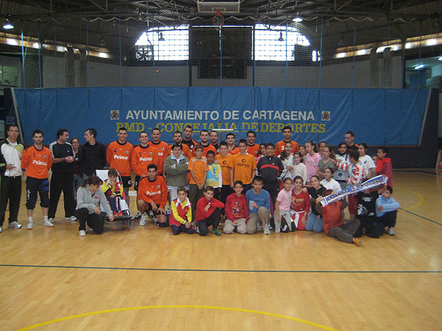 Visita del programa ADE al Peinsa Futbol Sala - 1, Foto 1