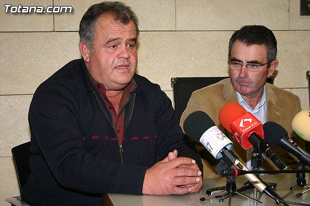 El Ayuntamiento firma convenios con la Asociación de Defensa Sanitaria de Ovino y Caprino “Santa Eulalia” y la Asociación de Defensa Sanitaria de Porcino de El Paretón y Totana, Foto 2