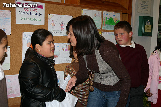 Seis niños de 4º y 5º curso de Primaria ganan el “V Concurso sobre los Derechos del Niño” - 7