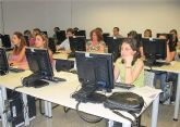 Más de 700 empleados públicos participan en las pruebas de aptitud en informática para usuarios de la Comunidad Autónoma