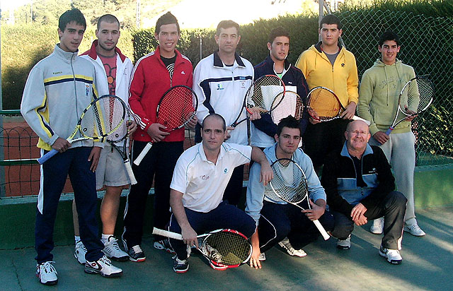 El Club de Tenis Totana, campeón regional de tenis por equipos absoluto de 2ª división, Foto 1