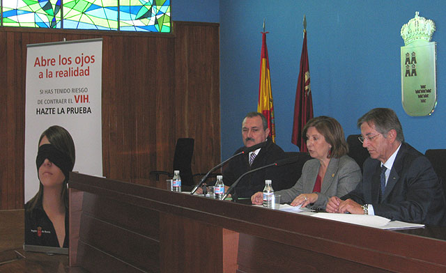 Sanidad destaca que el diagnóstico precoz de VIH es la medida más eficaz para prevenir el sida en la Región - 1, Foto 1