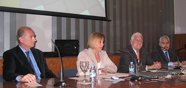 El Plan de Formación 2009 para el personal de la Administración regional incrementa su oferta de plazas en más de un 27 por ciento - 1, Foto 1