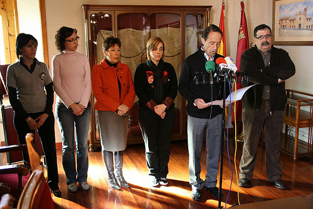 Manifiesto institucional del Día Internacional para la Eliminación de la Violencia contra las Mujeres - 1, Foto 1