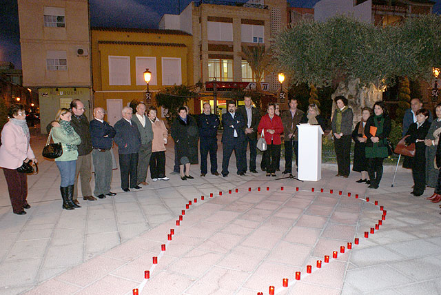 La concejal de la Mujer da lectura al manifiesto del 25 de noviembre en la Plaza de la Constitución con motivo del Día Internacional Contra la Violencia de Género - 1, Foto 1