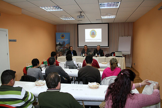 Listas de espera para participar en el taller de cata de vino - 1, Foto 1
