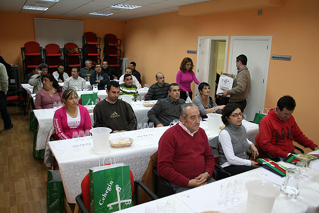 Listas de espera para participar en el taller de cata de vino - 2, Foto 2