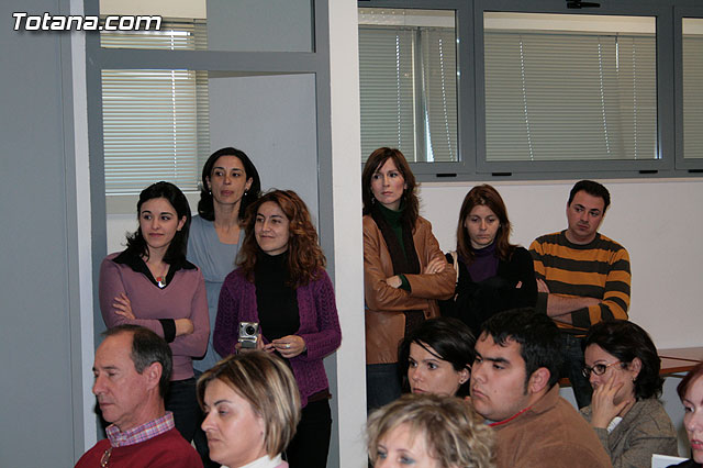 Ms de 40 personas participan en la jornada sobre “El certificado digital y factura electrnica” - 16