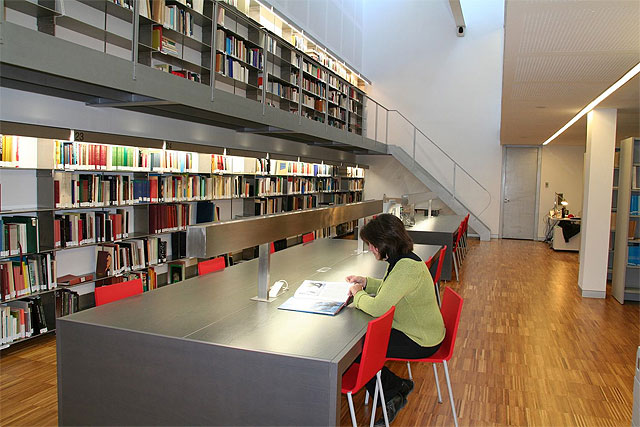 La Infanta Cristina inaugura el ARQUA - 3