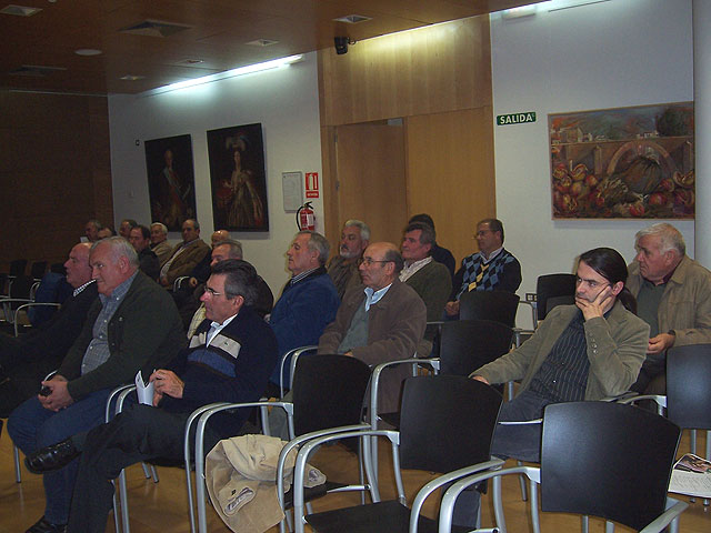 El sector de la agricultura y la ganadería de Totana promocionará su mercado al exterior a través de un logotipo, Foto 1