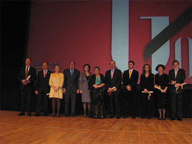 El Instituto de la Juventud de la Región es premiado por su apoyo a los jóvenes con discapacidad - 3, Foto 3