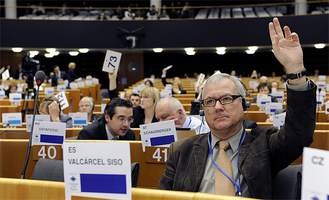 Valcárcel pide a la UE que adopte medidas para ayudar a las pymes y a los ayuntamientos - 1, Foto 1