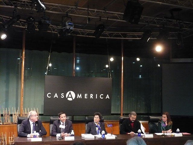 El libro Instrumentos Musicales Étnicos del Mundo se presenta en la Casa de América - 1, Foto 1