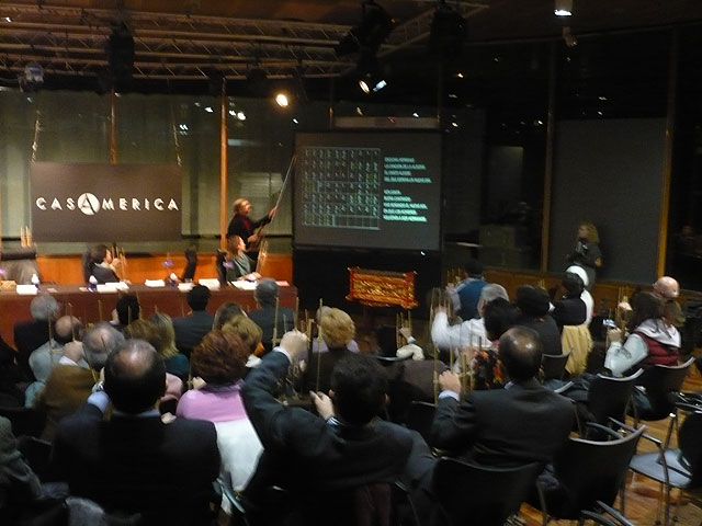 El libro Instrumentos Musicales Étnicos del Mundo se presenta en la Casa de América - 3, Foto 3