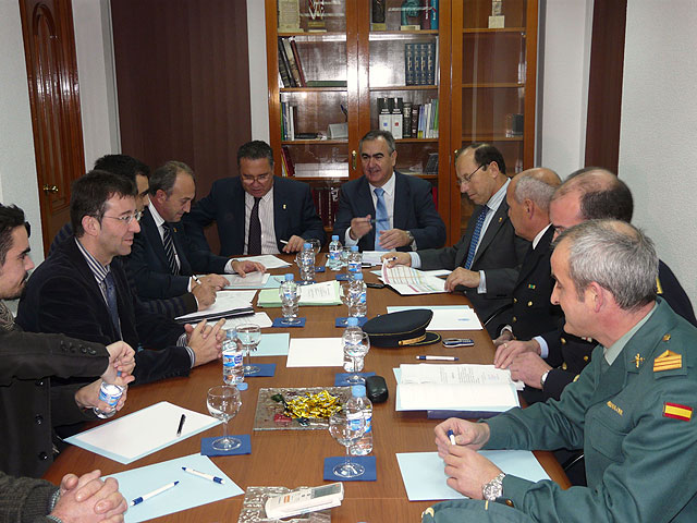 La Junta Local de Seguridad Ciudadana de Molina de Segura ha celebrado una reunión hoy jueves para hacer balance y coordinar la colaboración entre los distintos cuerpos policiales - 1, Foto 1