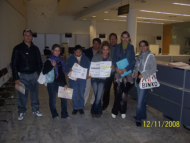 Se pone en marcha el proyecto “¡Conoce Totana!” con itinerarios guiados para conocer los servicios y recursos que ofrece la localidad, Foto 2