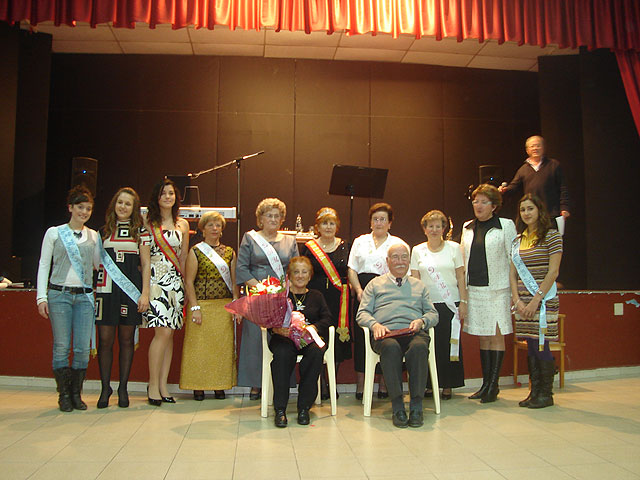 Luis Martos y Mª Remedios Geijo elegidos Abuelo y Abuela del Baile en la fiesta homenaje a los Mayores con motivo de las Fiestas patronales - 1, Foto 1