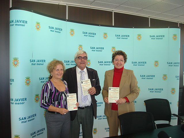 María José Santiago y Rosa María Luján actuarán en el II Festival de la Copla Española de San Javier que se celebra a beneficio de la Asociación Española contra el Cáncer - 1, Foto 1