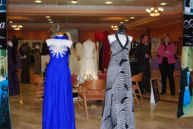 El alcalde de Abarán inaugura  la muestra “Mundo Boda” - 1, Foto 1