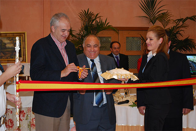 El alcalde de Abarán inaugura  la muestra “Mundo Boda” - 4, Foto 4