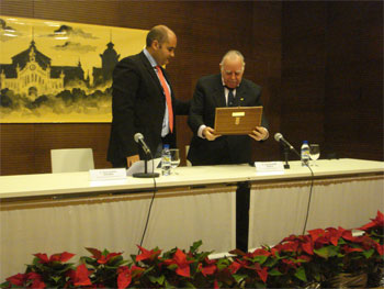 Las dos lámparas mineras de Encarnación Fernández dan brillo a “La Unión haciendo camino” - 2, Foto 2