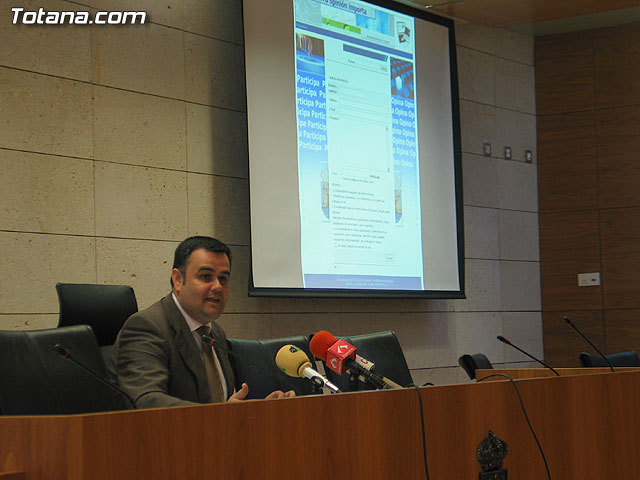 El portal juvenil tuopinionimporta.es se presenta como un nuevo cauce de comunicación entre el alcalde y los jóvenes del municipio, Foto 1