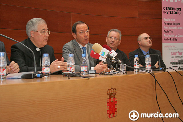 El Alcalde anuncia que en 2009 se acometerá la ampliación del comedor de Jesús Abandonado - 2, Foto 2
