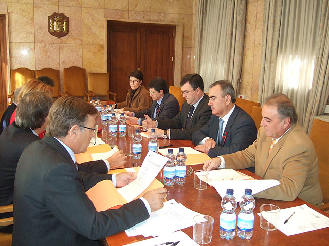 La Comisión Mixta para los terremotos de Lorca celebra su última reunión - 1, Foto 1