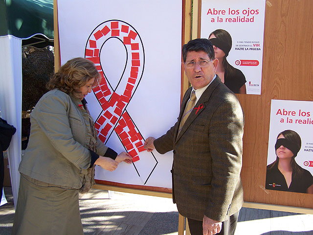 El Ayuntamiento de Águilas se ha sumado a los actos del Día Mundial del Sida - 1, Foto 1