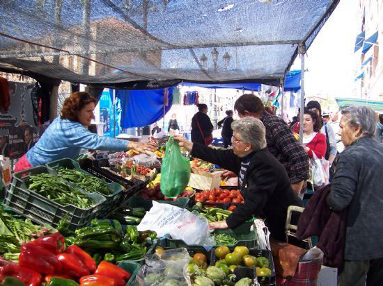 El mercadillo semanal del miércoles día 10 de diciembre se adelantará al martes 9 de diciembre, Foto 1