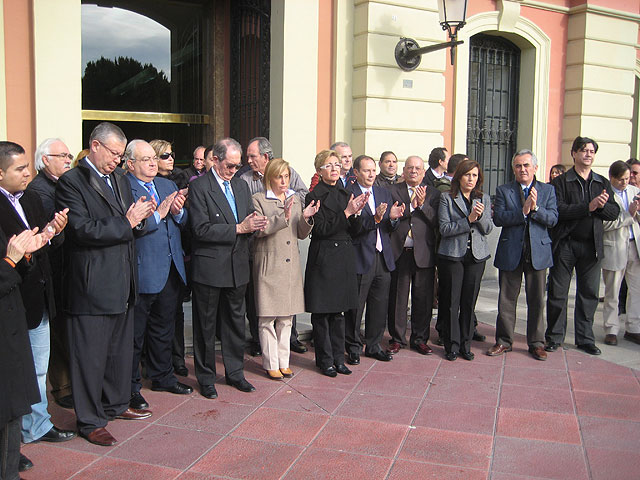 “La unión sin fisura de toda la sociedad permitirá acabar con esta banda de asesinos” - 1, Foto 1