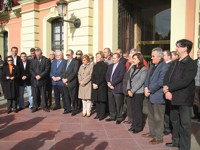 “La unión sin fisura de toda la sociedad permitirá acabar con esta banda de asesinos” - 3, Foto 3