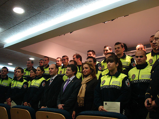 El Alcalde de Lorca, Francisco Jódar, preside la toma de posesión de 27 nuevos agentes de la Policía Local del Ayuntamiento de Lorca - 1, Foto 1